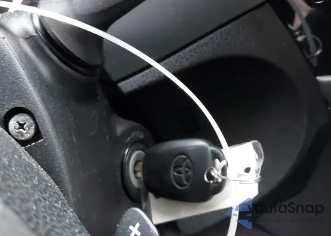 2015 Toyota Corolla S z USA, uszkodzony, nr VIN 2T1BURHE1FC434945